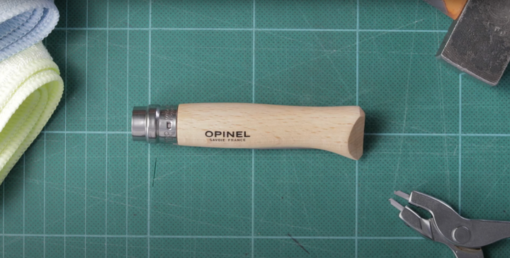 How to retighten the Virobloc® safety ring on your Opinel knife